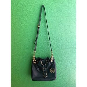Michael Kors purse in GREAT condition 👜